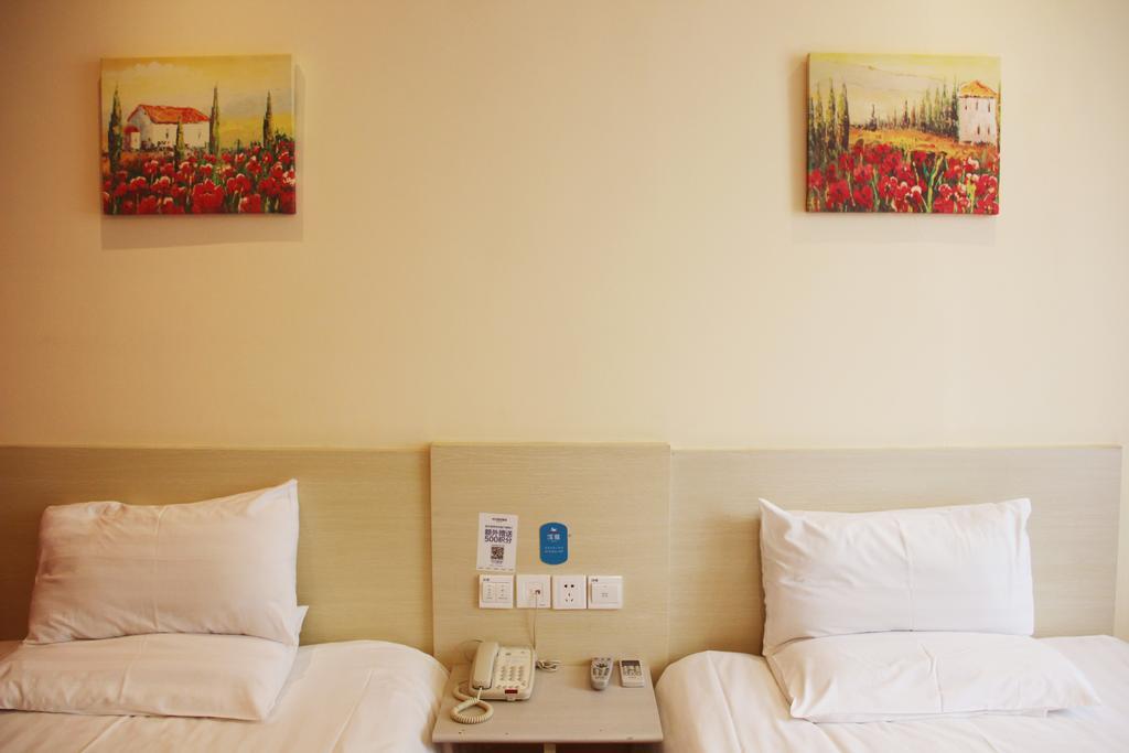 Hanting Express Jinzhou Luoyang Road Central Avenue Kamer foto