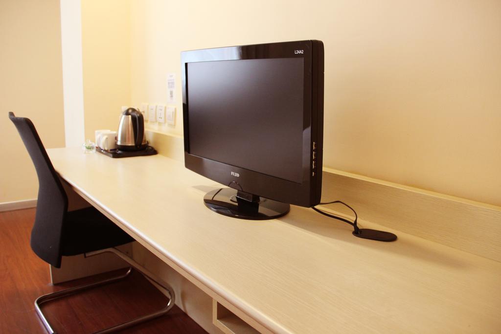 Hanting Express Jinzhou Luoyang Road Central Avenue Kamer foto
