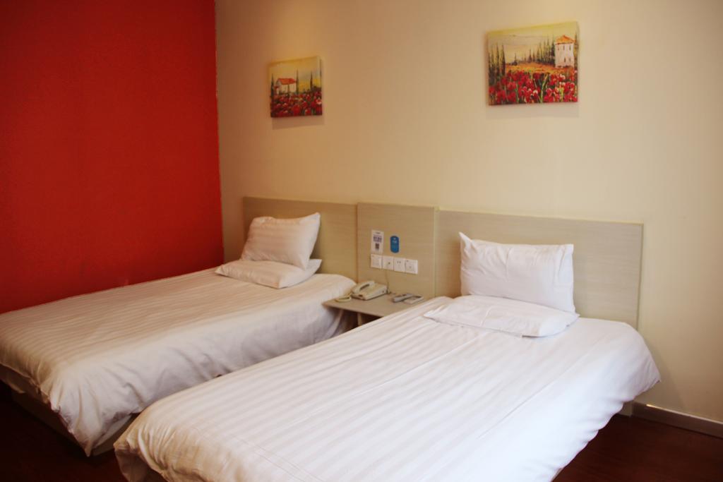 Hanting Express Jinzhou Luoyang Road Central Avenue Kamer foto