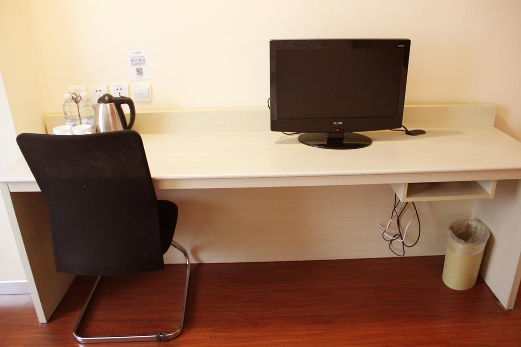Hanting Express Jinzhou Luoyang Road Central Avenue Kamer foto