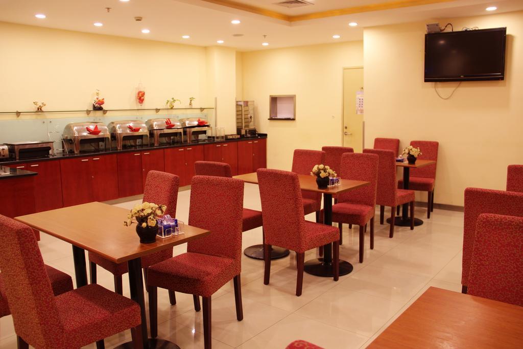 Hanting Express Jinzhou Luoyang Road Central Avenue Buitenkant foto