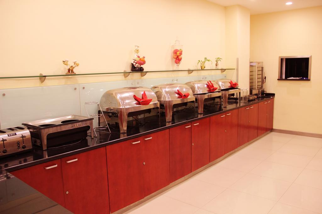 Hanting Express Jinzhou Luoyang Road Central Avenue Buitenkant foto